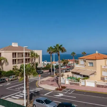 Beautiful In Charming Place El Duque Apartment